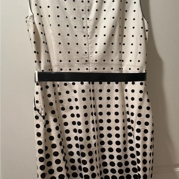 Sleeveless Polka Dot Midi Dress with Black Belt - White/Black - Picture 2 of 4